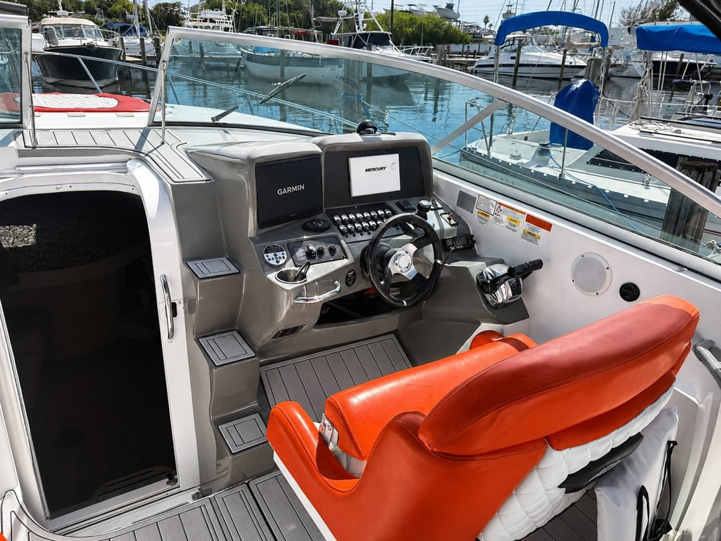 2012 Rinker 310 Express Cruiser