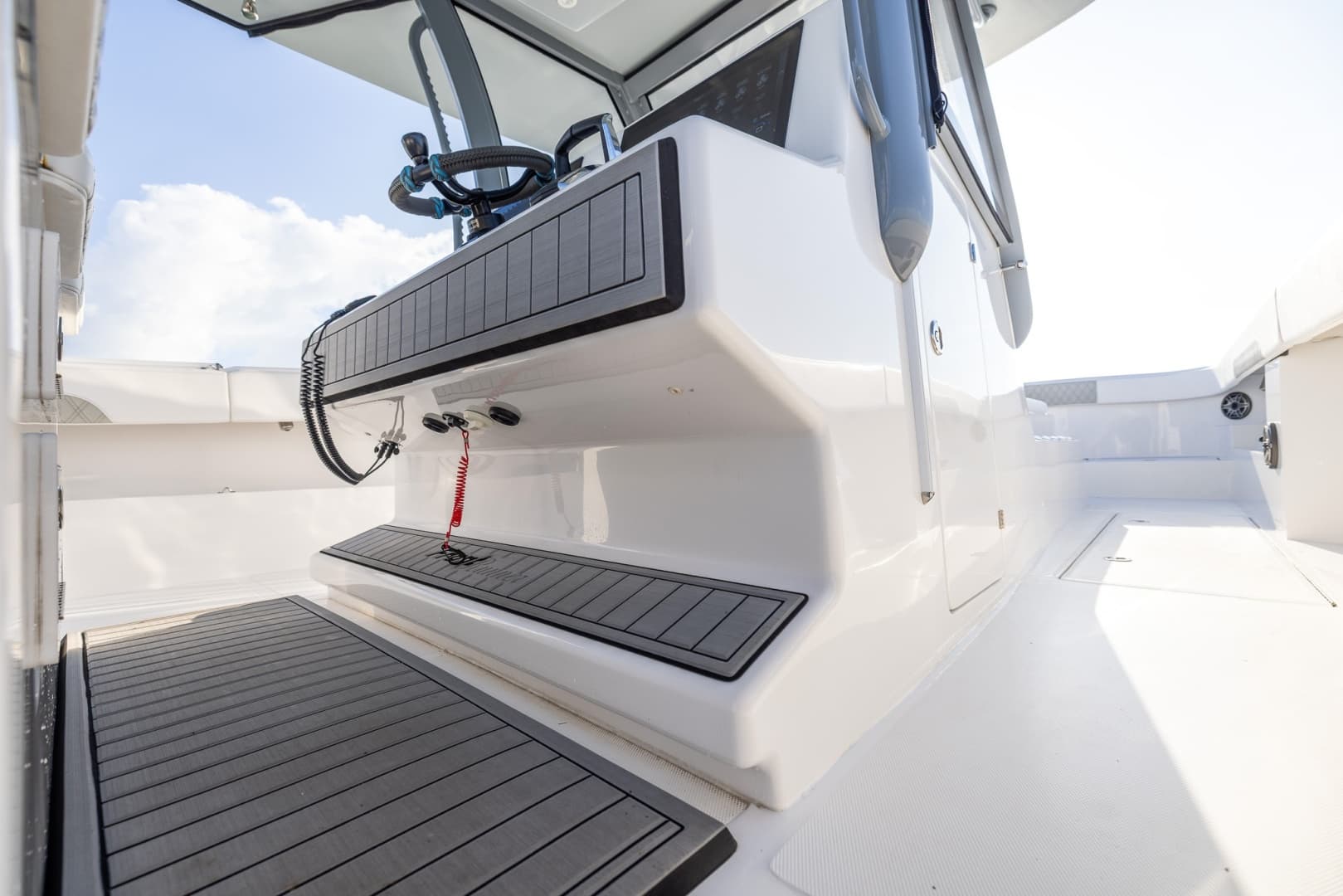 2026 Front Runner 37 Catamaran