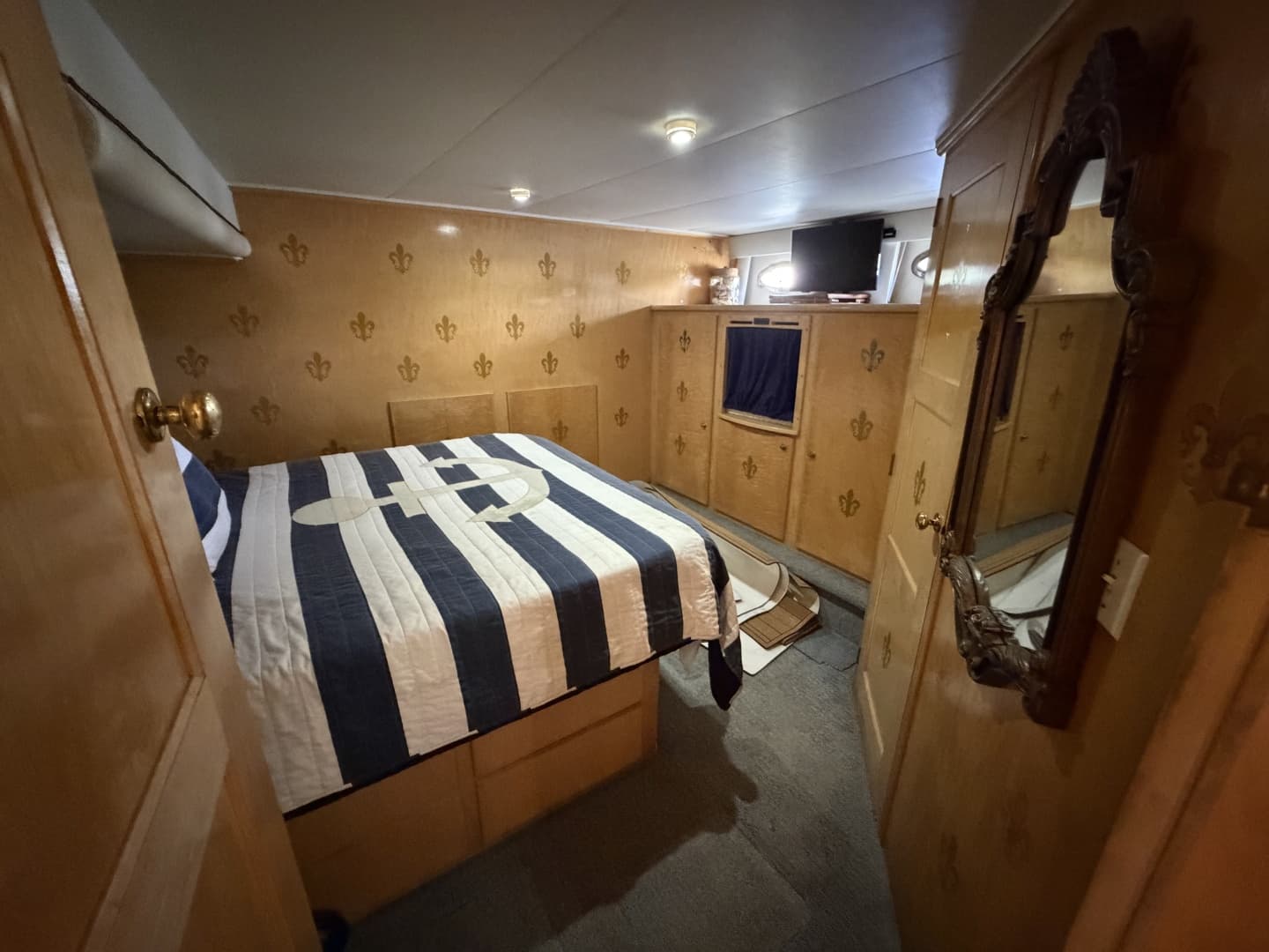1999 Navigator 5300