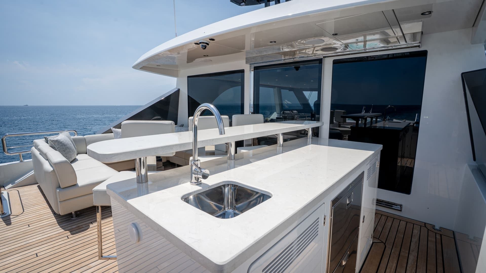 2025 Ocean Alexander 32L