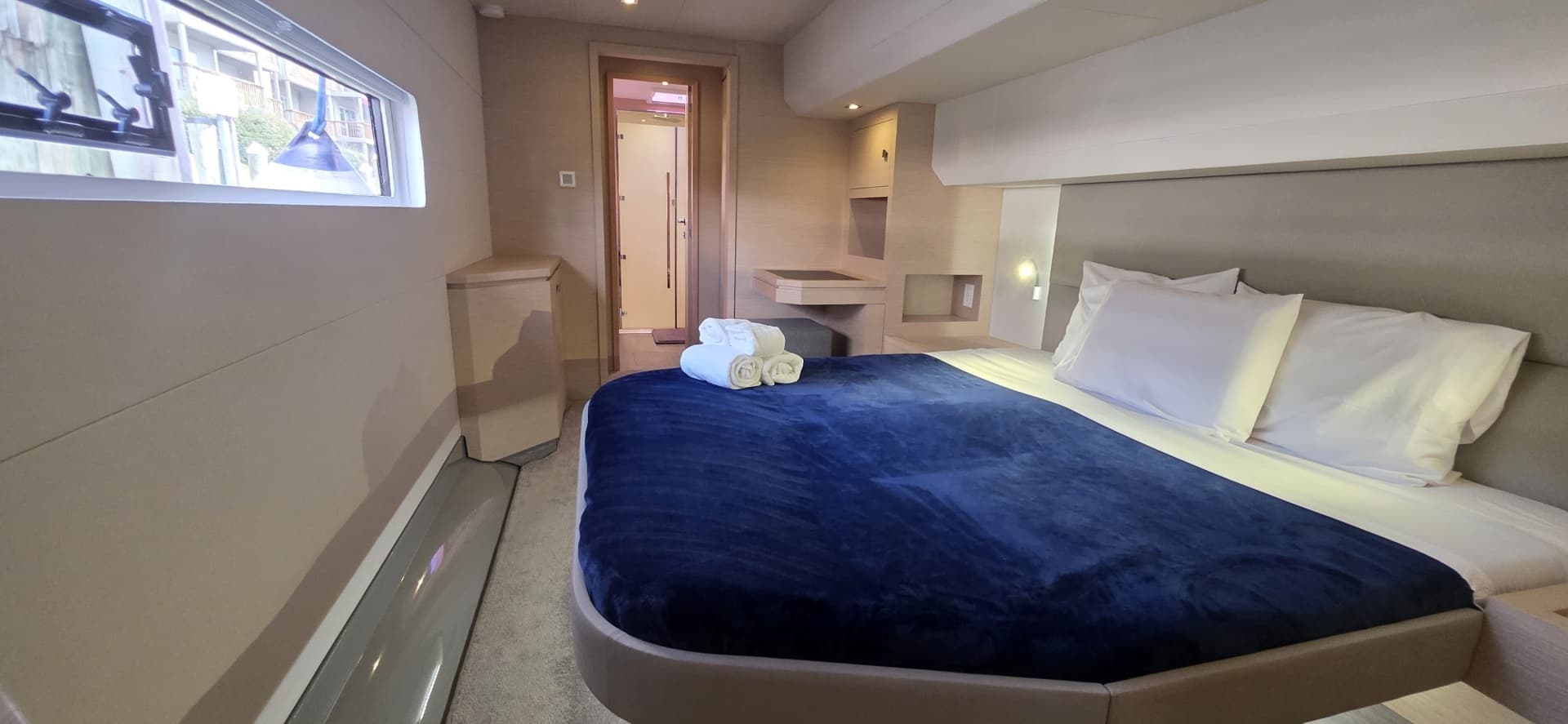 2018 Fountaine Pajot Motor Yacht 44