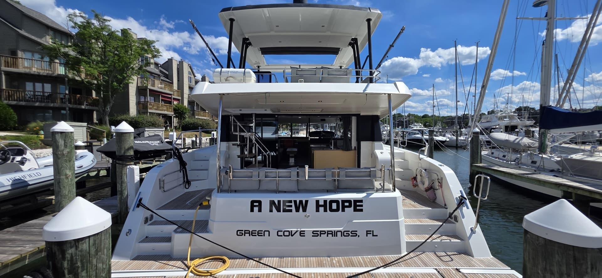 2018 Fountaine Pajot Motor Yacht 44