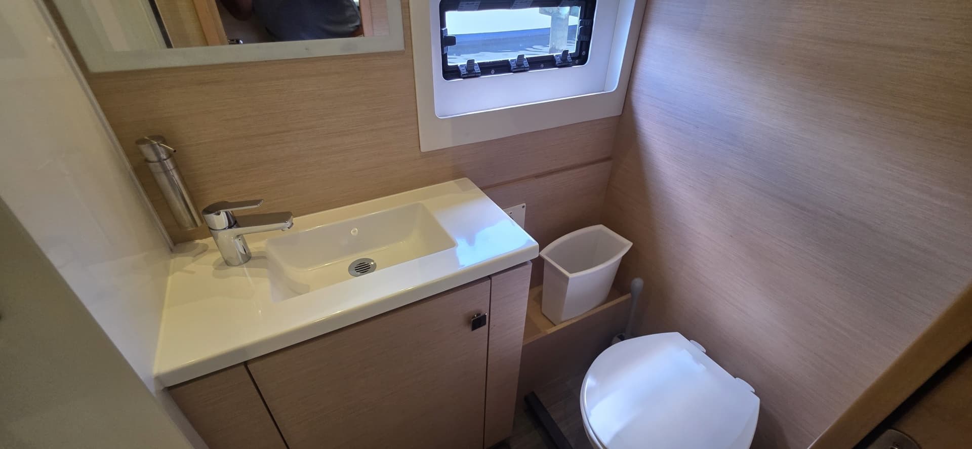 2018 Fountaine Pajot Motor Yacht 44