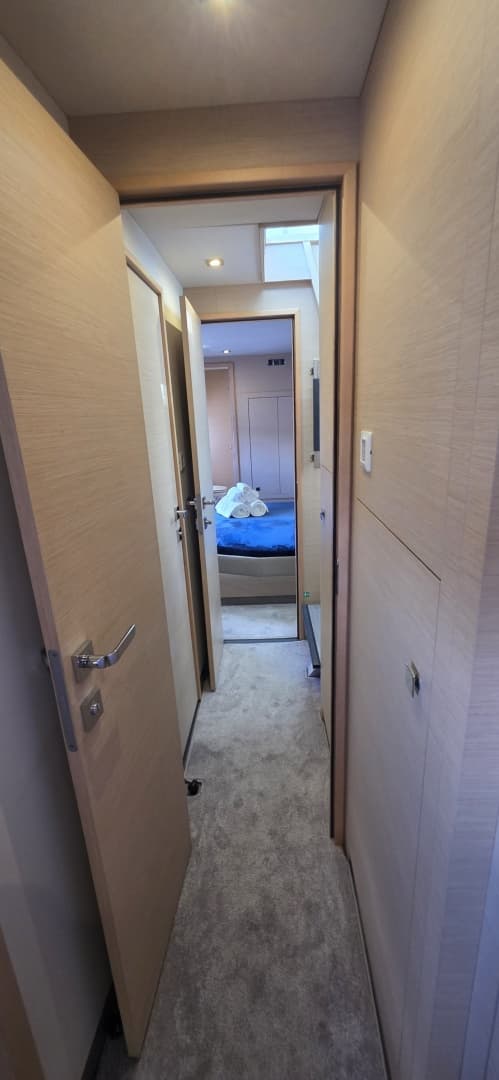 2018 Fountaine Pajot Motor Yacht 44