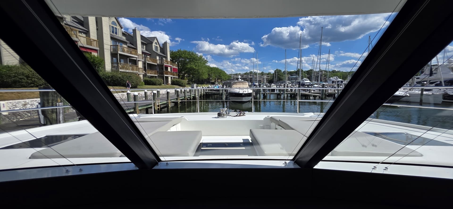 2018 Fountaine Pajot Motor Yacht 44