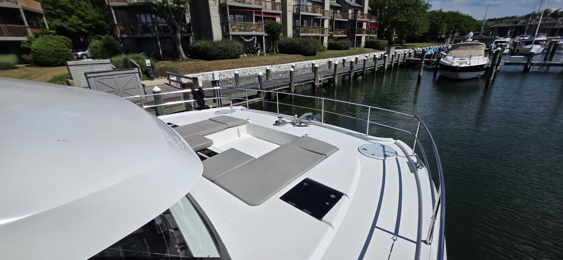 2018 Fountaine Pajot Motor Yacht 44