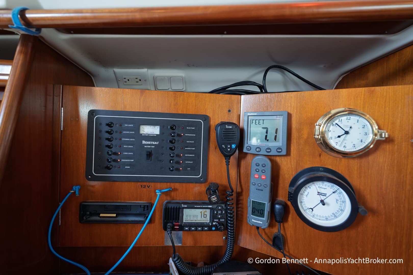 2001 Beneteau Oceanis 361