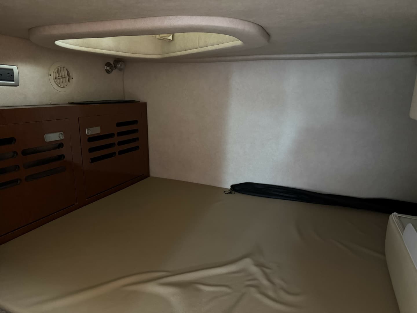 Sea Ray 310da Double Berth