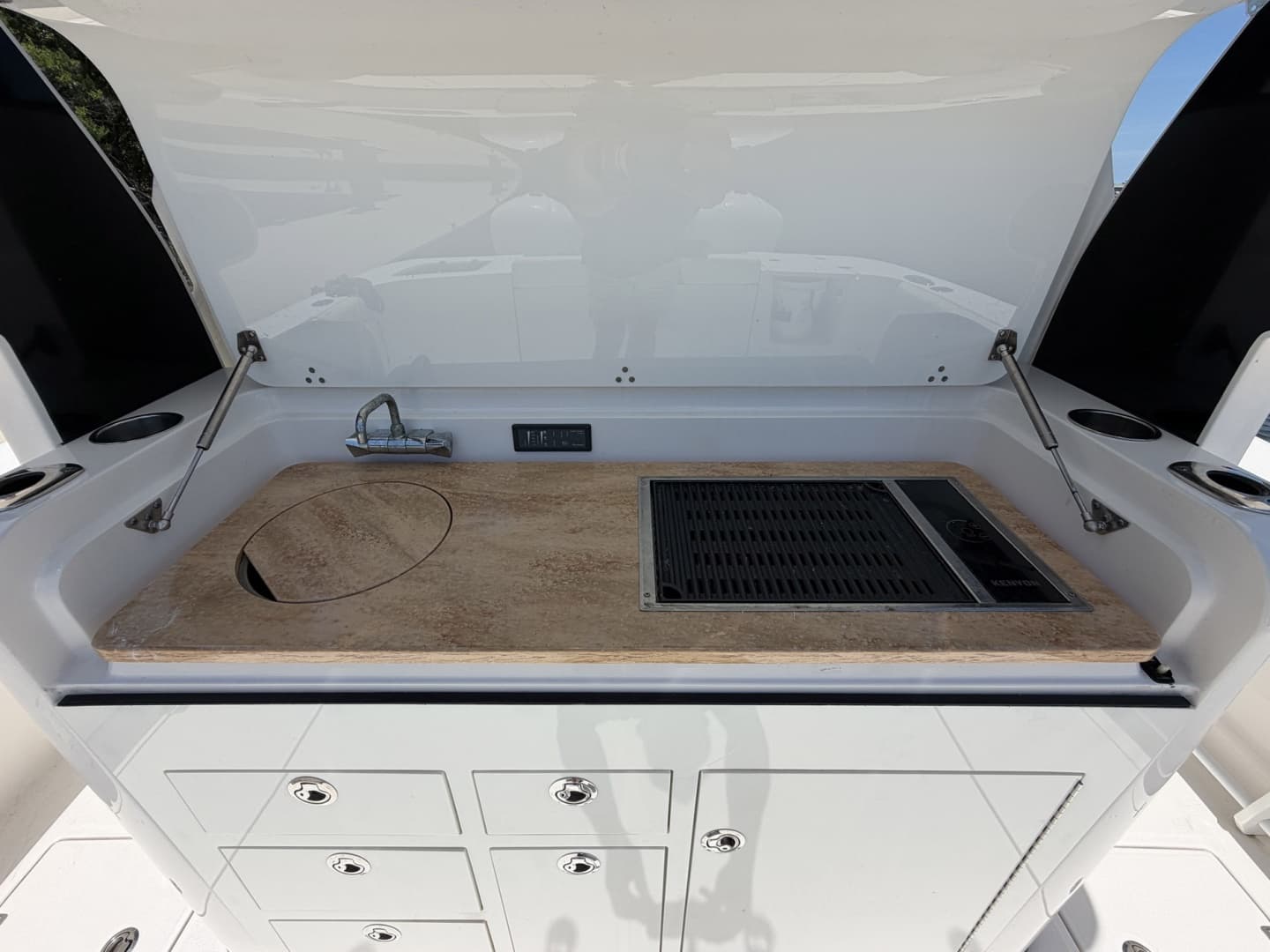 2016 Edgewater 368 CC