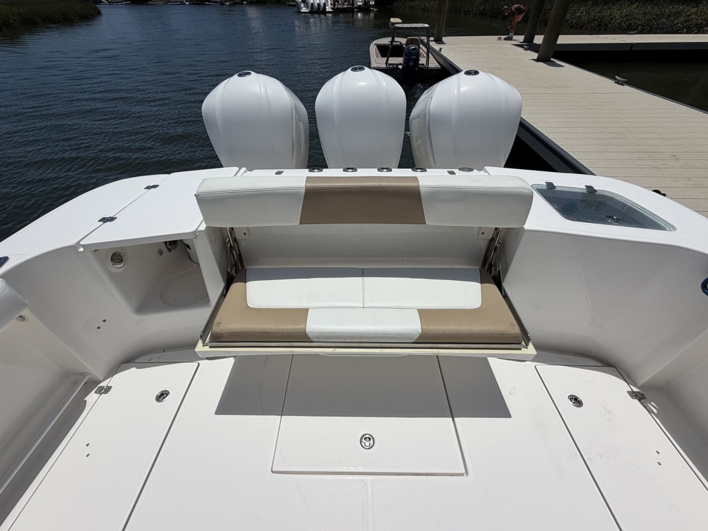 2016 Edgewater 368 CC