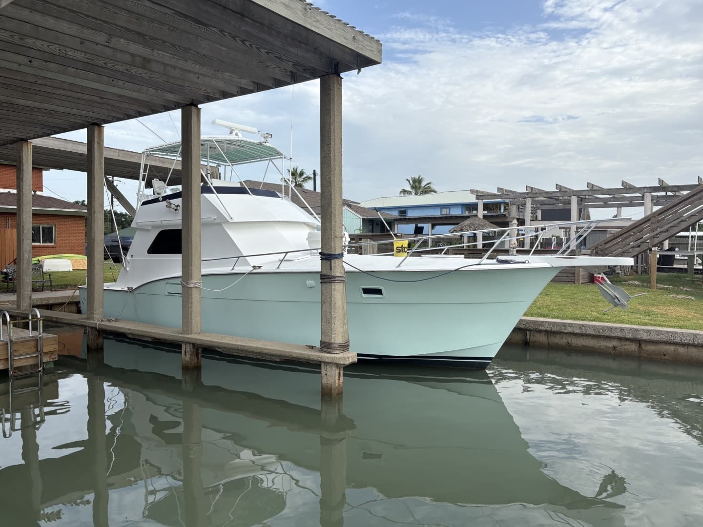 1972 Hatteras Convertible