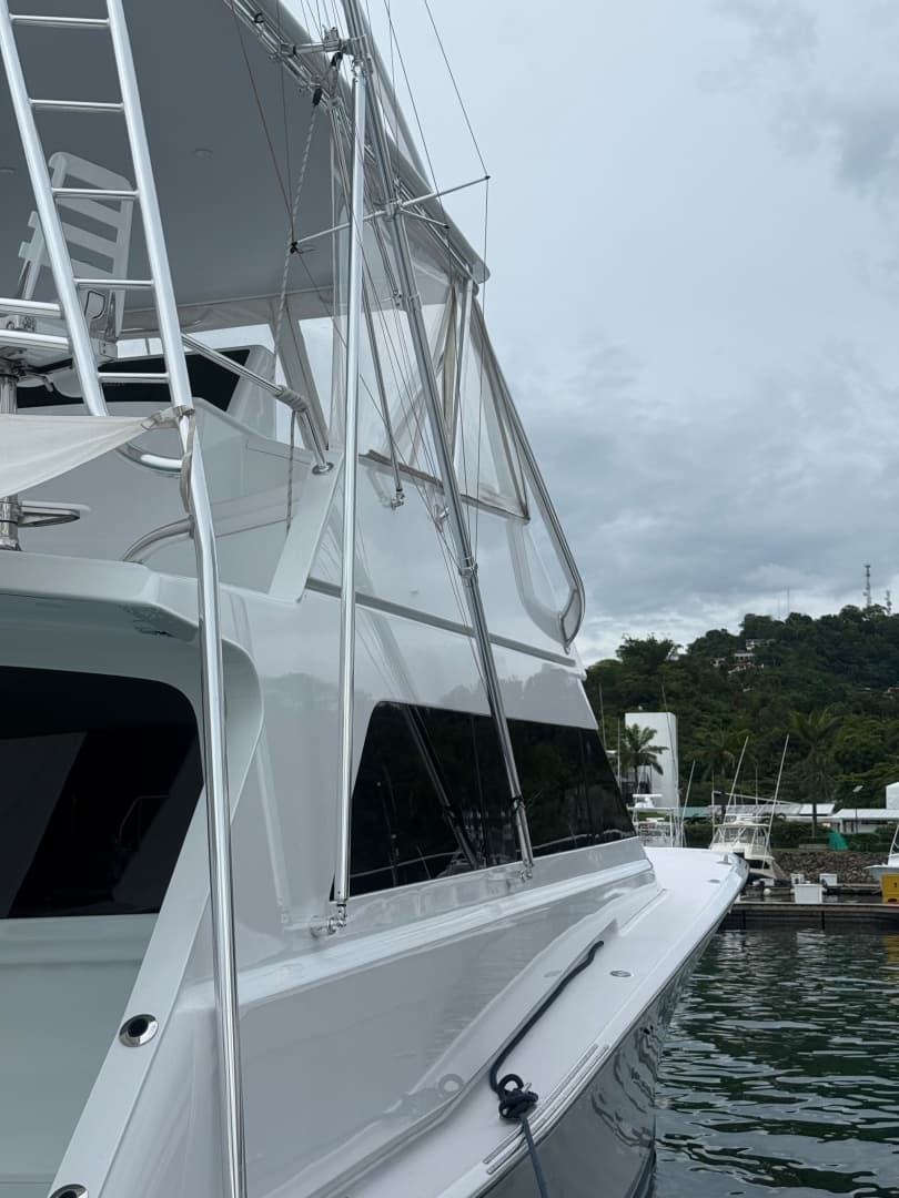 1998 American Custom Yachts 