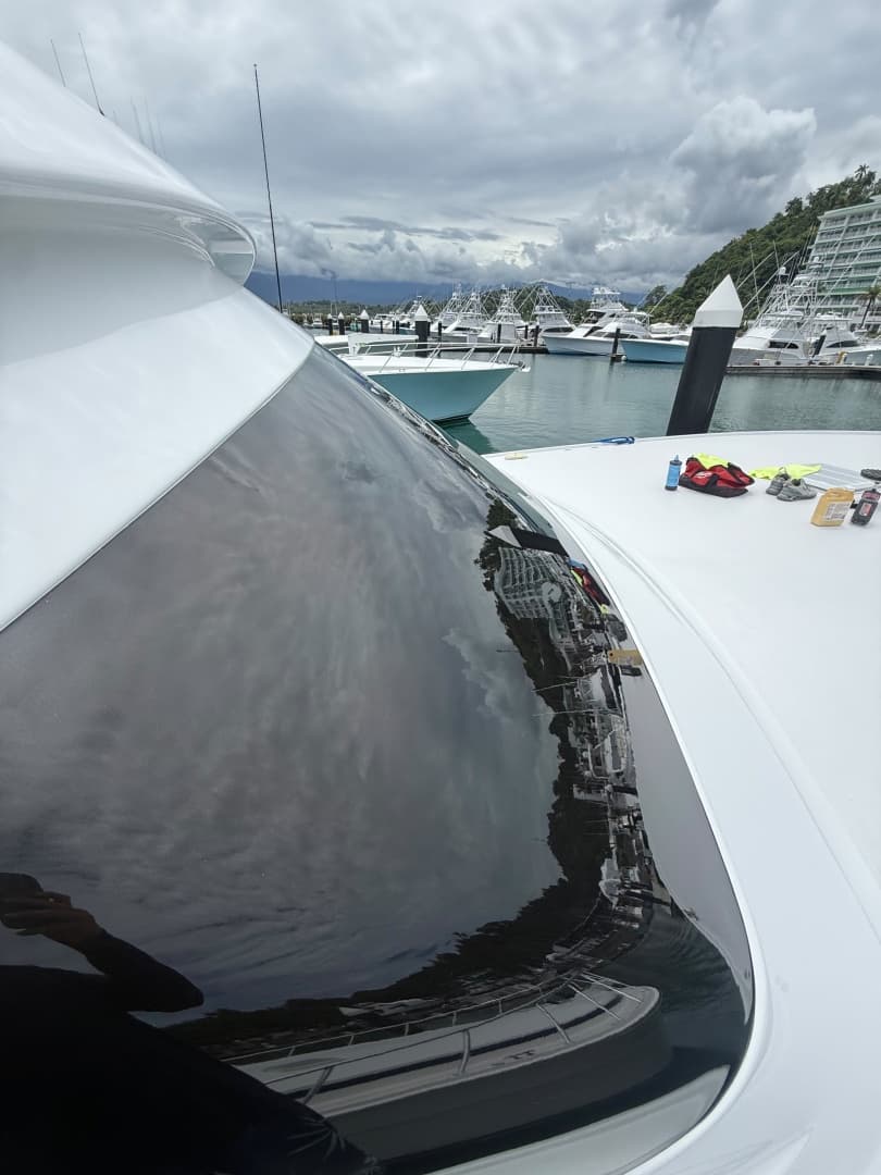 1998 American Custom Yachts 