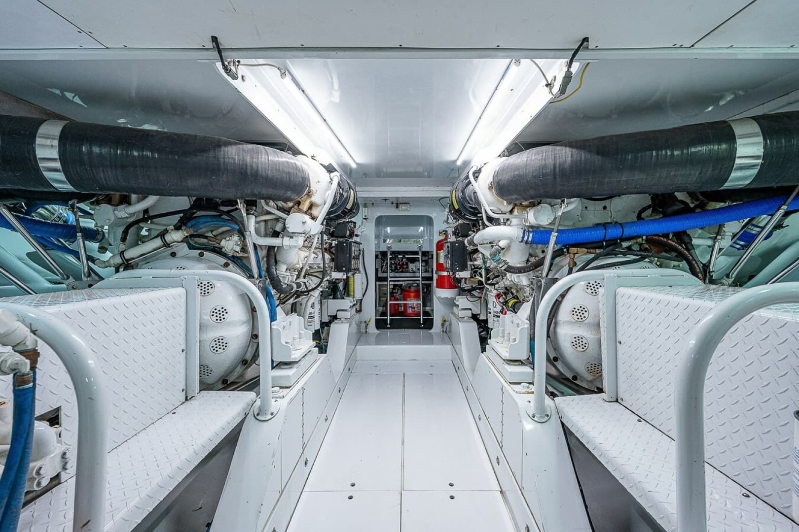 1998 American Custom Yachts 
