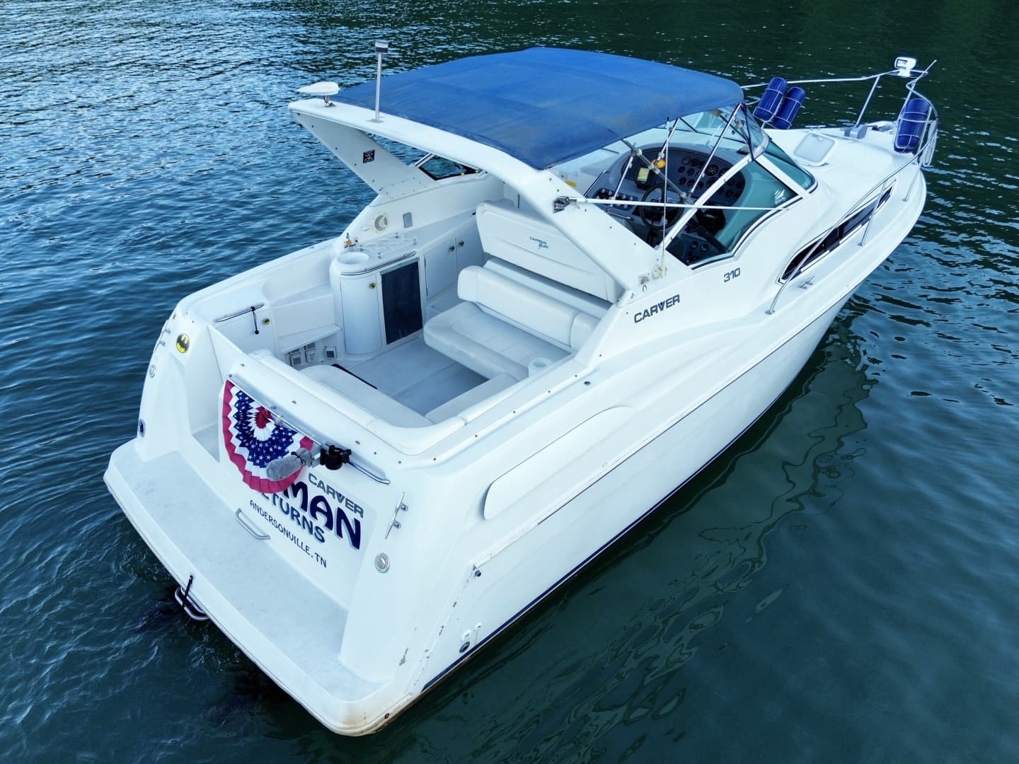 1996 Carver 310 Mid Cabin Express