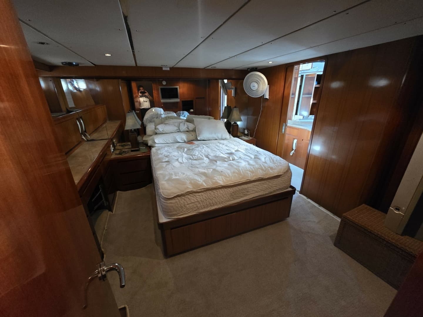 2000 Ocean Alexander 60 Trawler