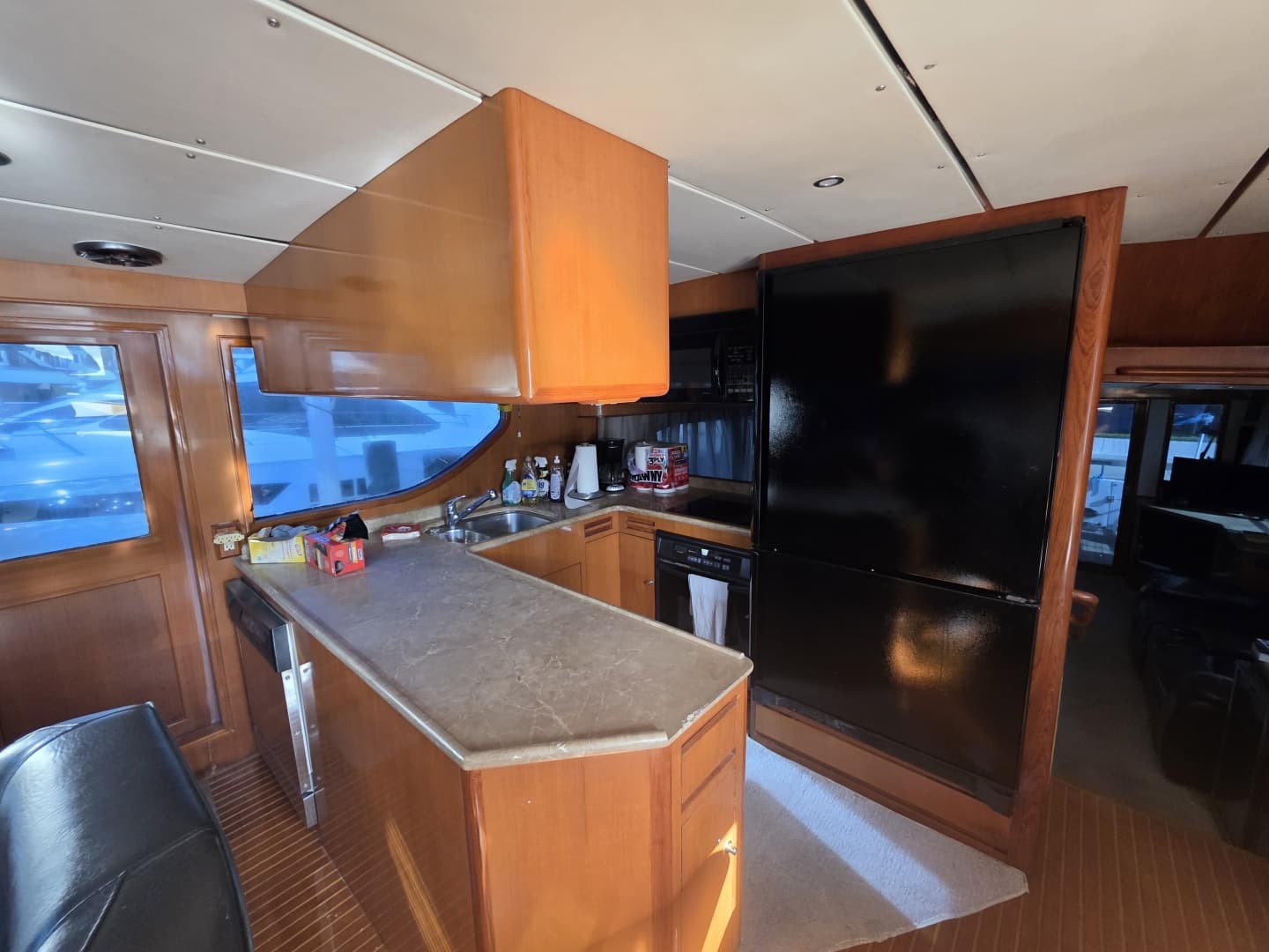 2000 Ocean Alexander 60 Trawler