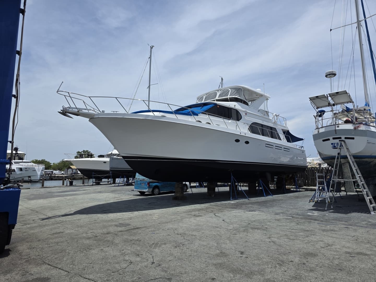 2000 Ocean Alexander 60 Trawler