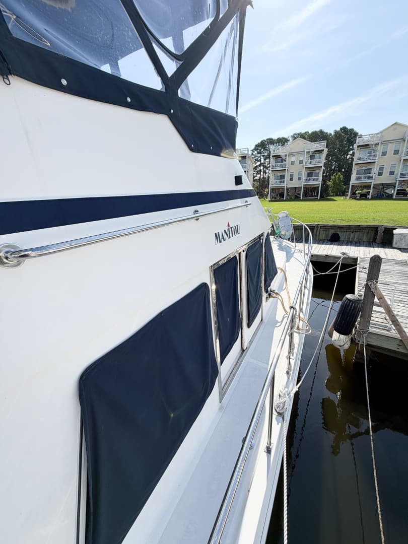 2006 Heritage East 36 Sundeck