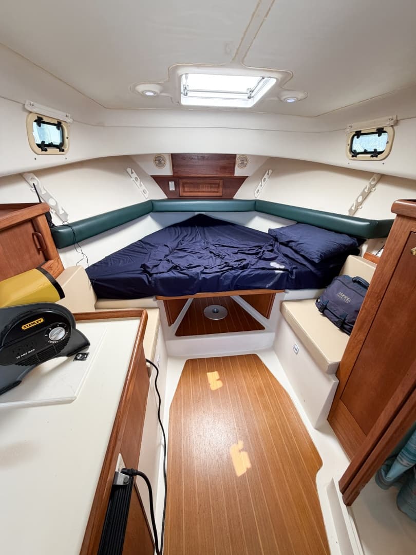 2000 Mainship Pilot 30