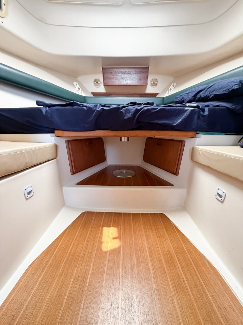 2000 Mainship Pilot 30