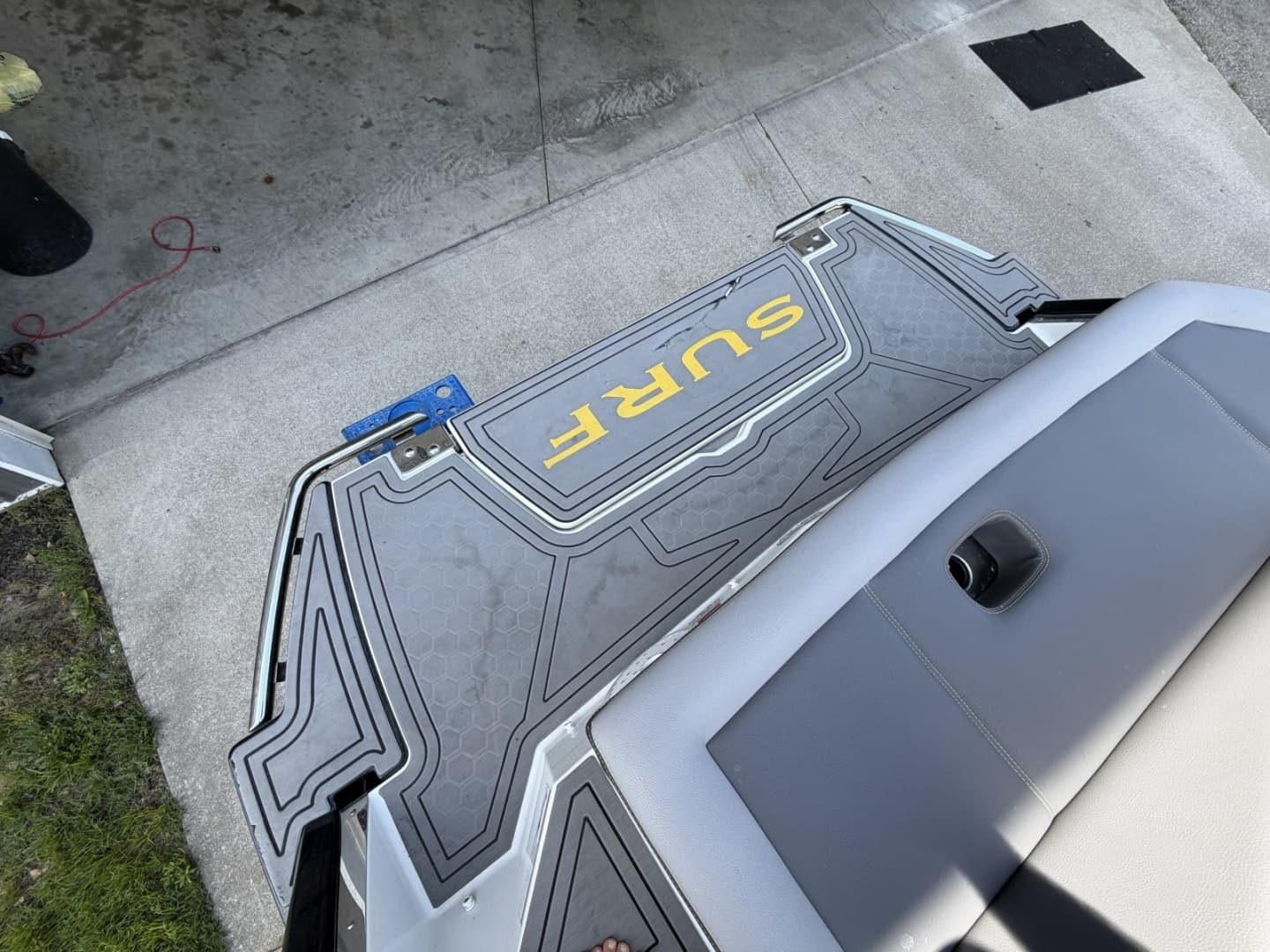 2021 Cobalt R8 Surf
