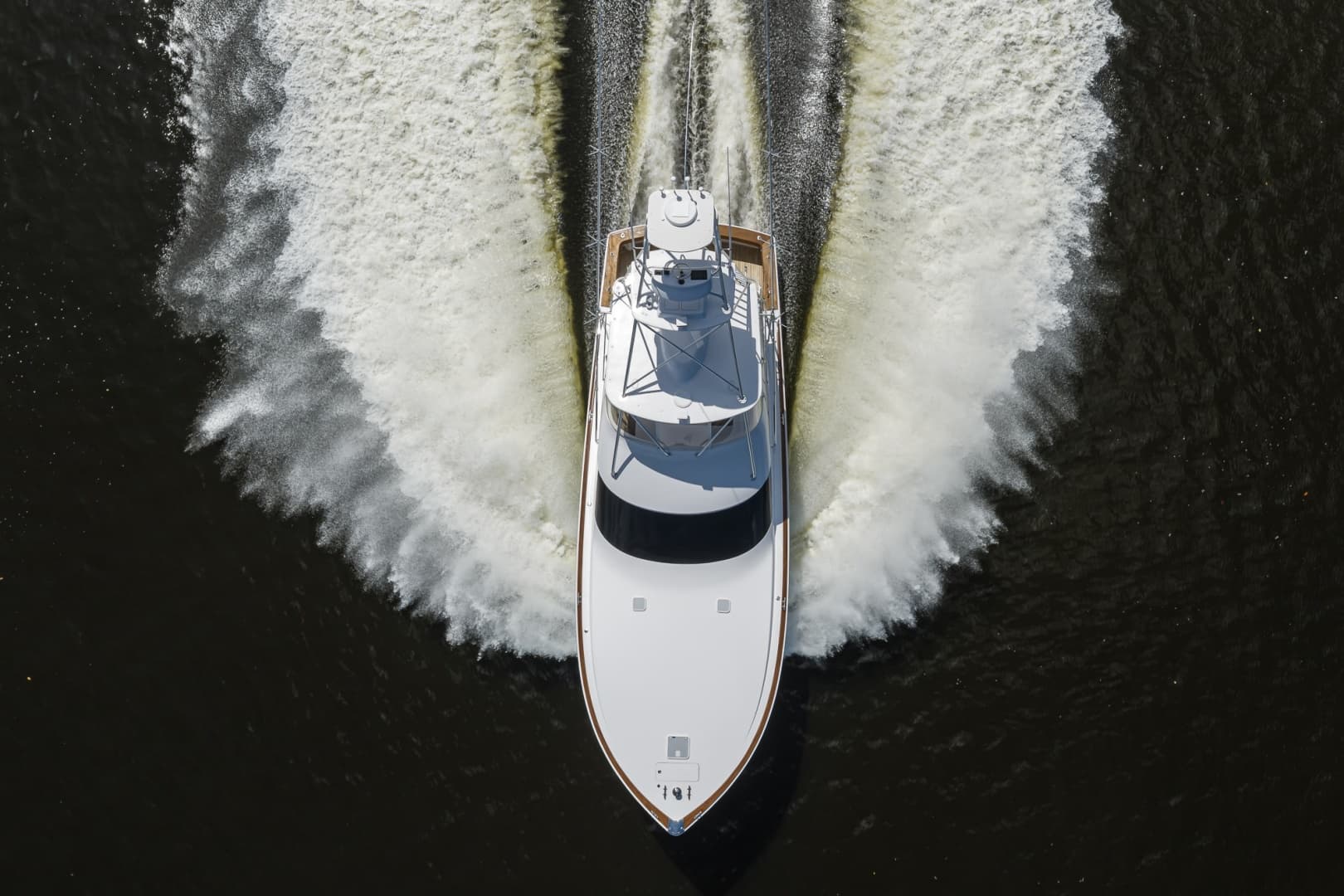 Viking 50 GETTIN' REEL - Aerial Running Shot