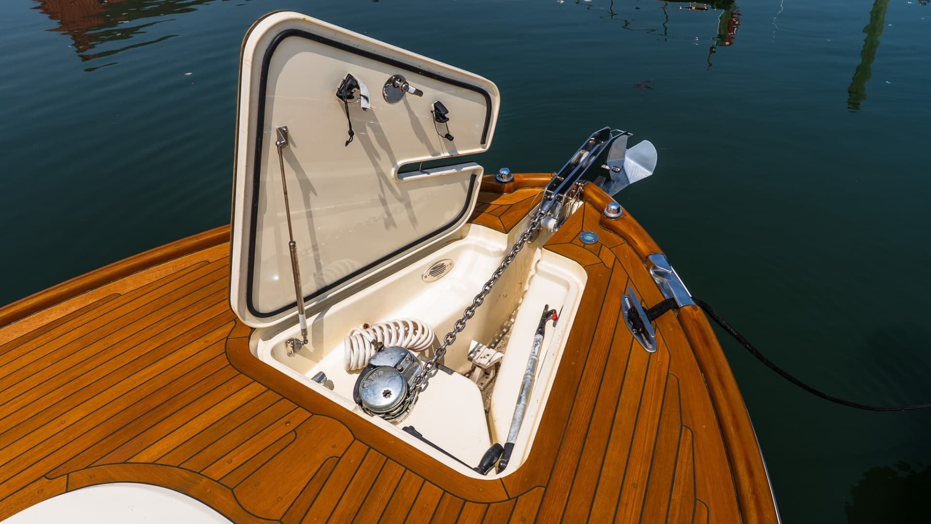 2005 Hinckley Talaria 29R
