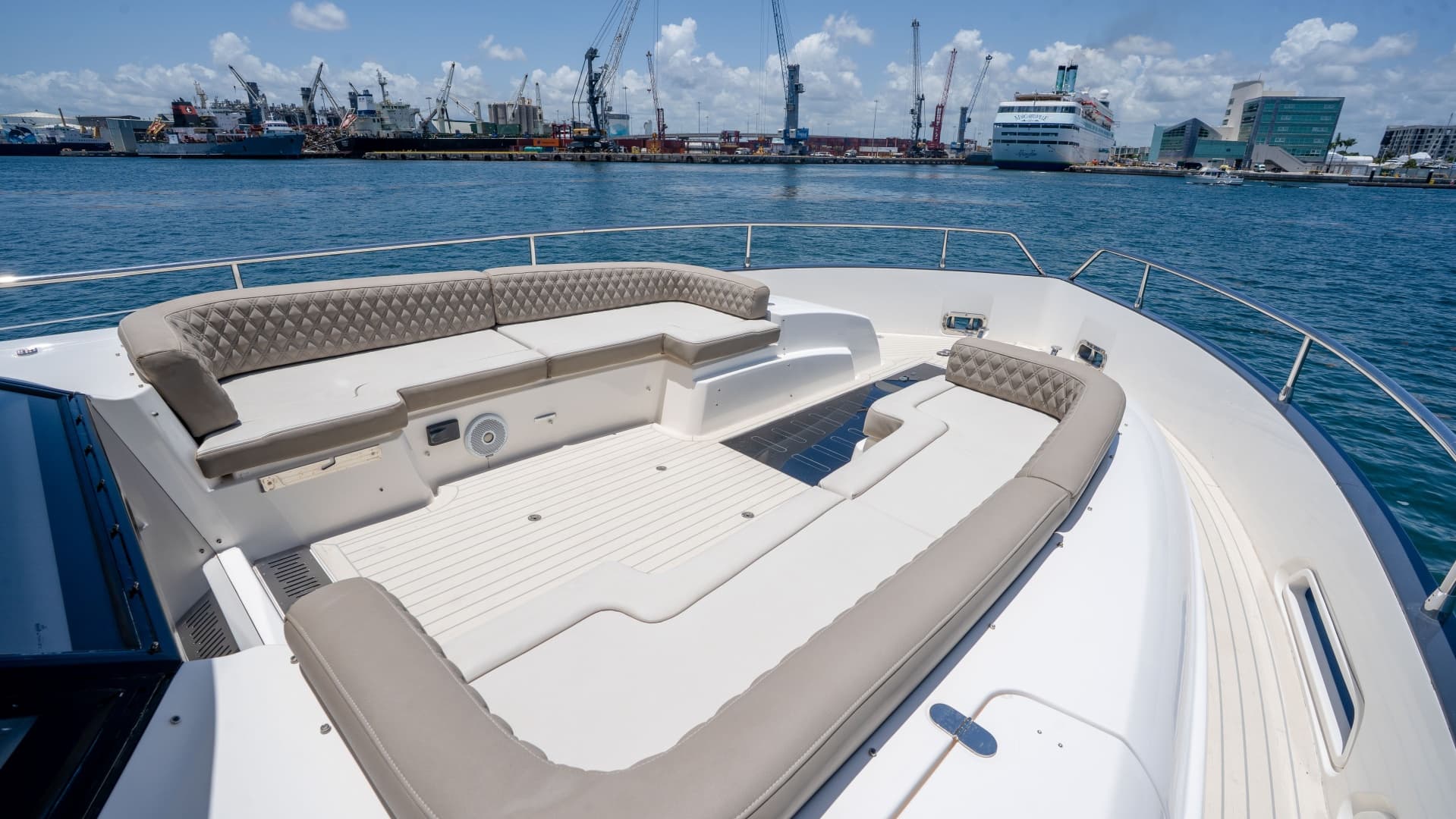 2012 Azimut Magellano 50