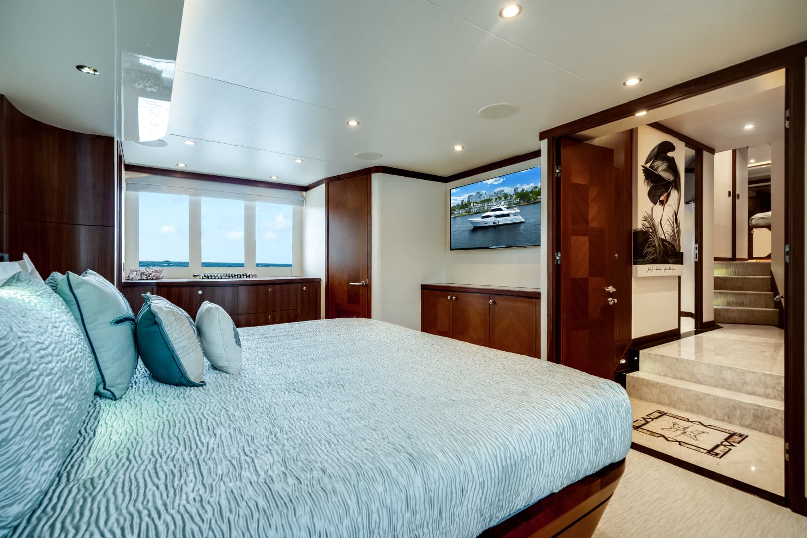 2016 Ocean Alexander 90 SKY LOUNGE