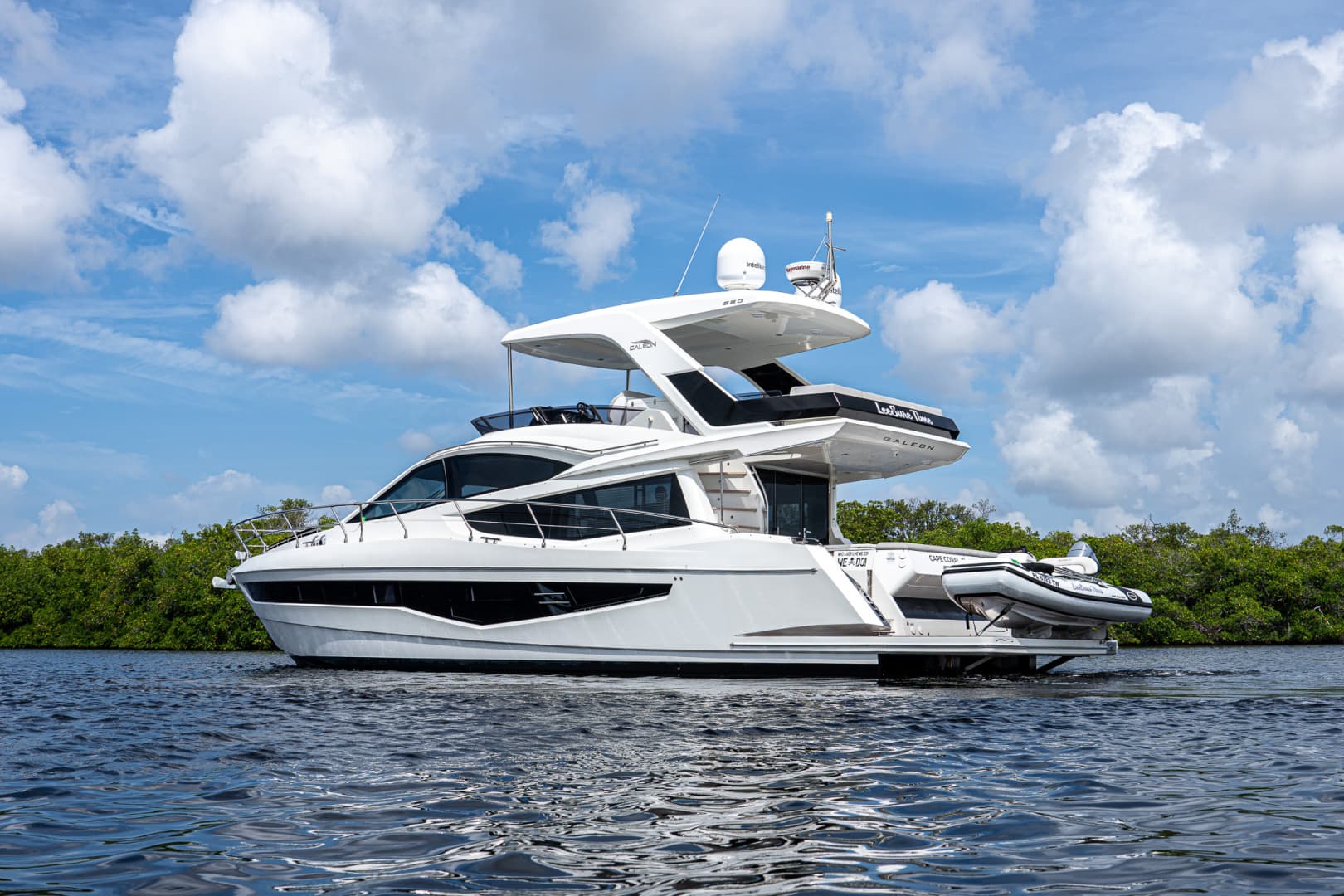 2022 Galeon 550 Fly