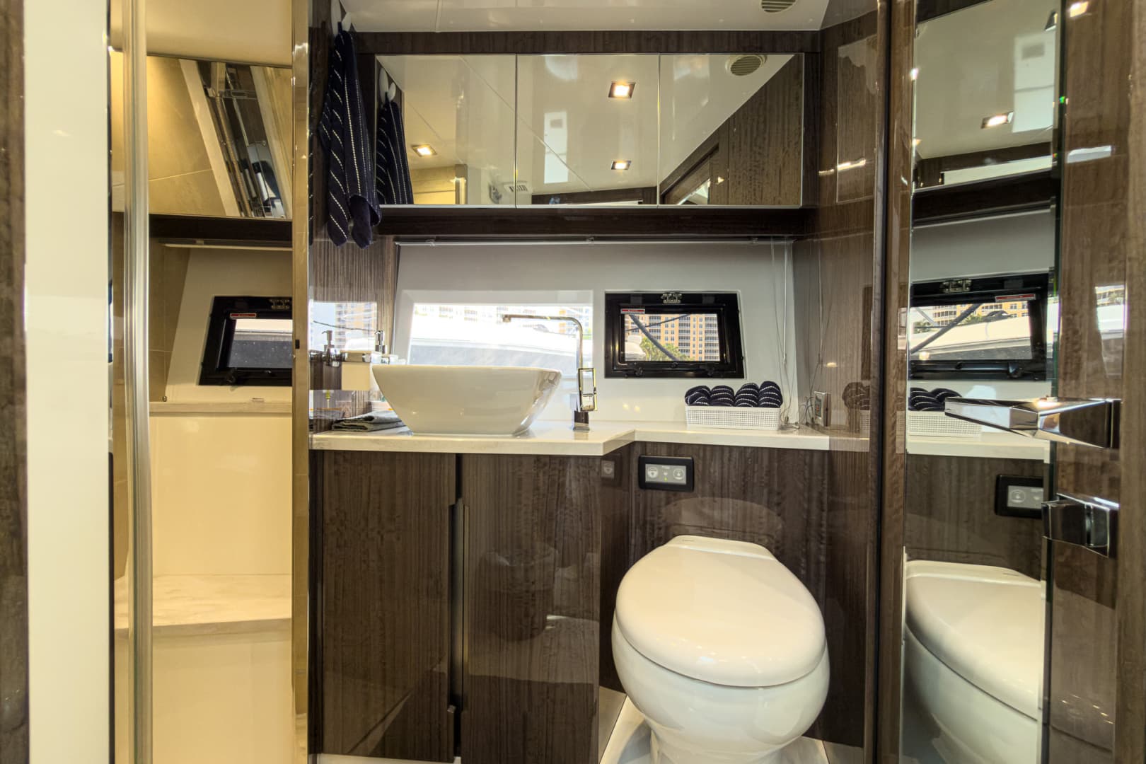 2022 Galeon 550 Fly