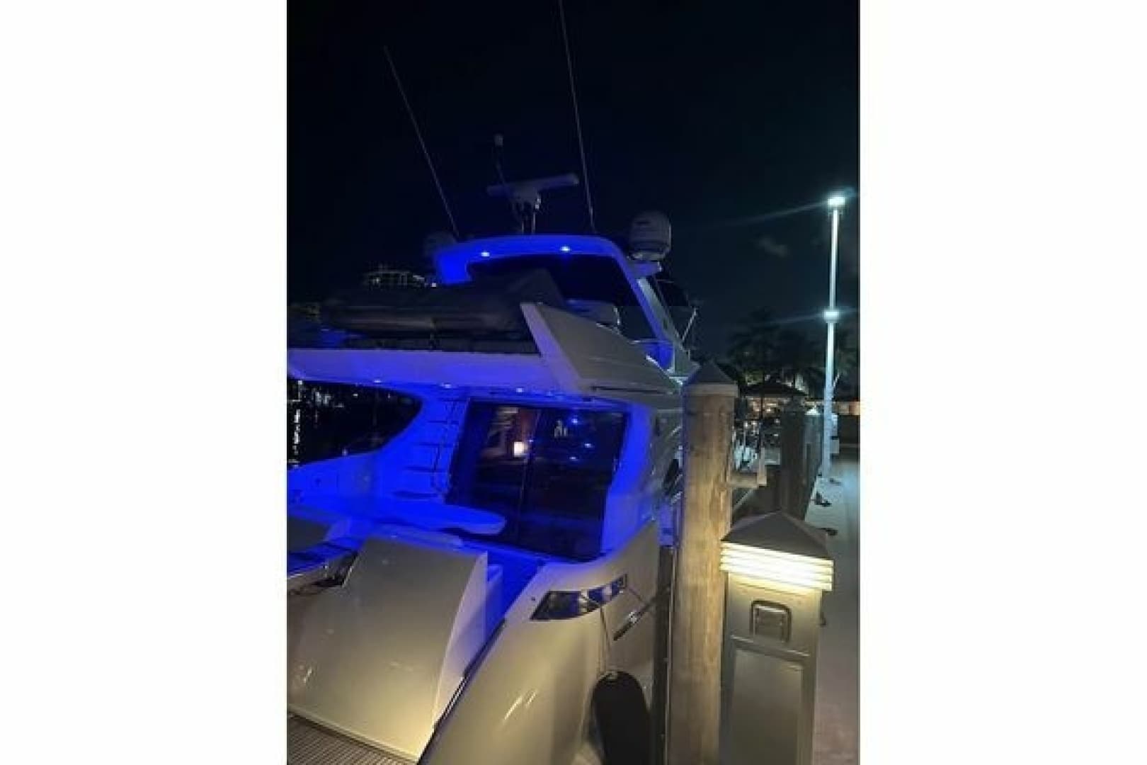 2004 Azimut 55E