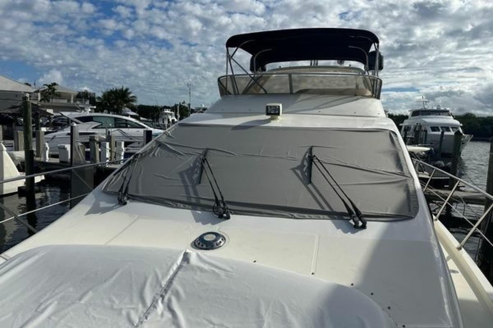 2004 Azimut 55E