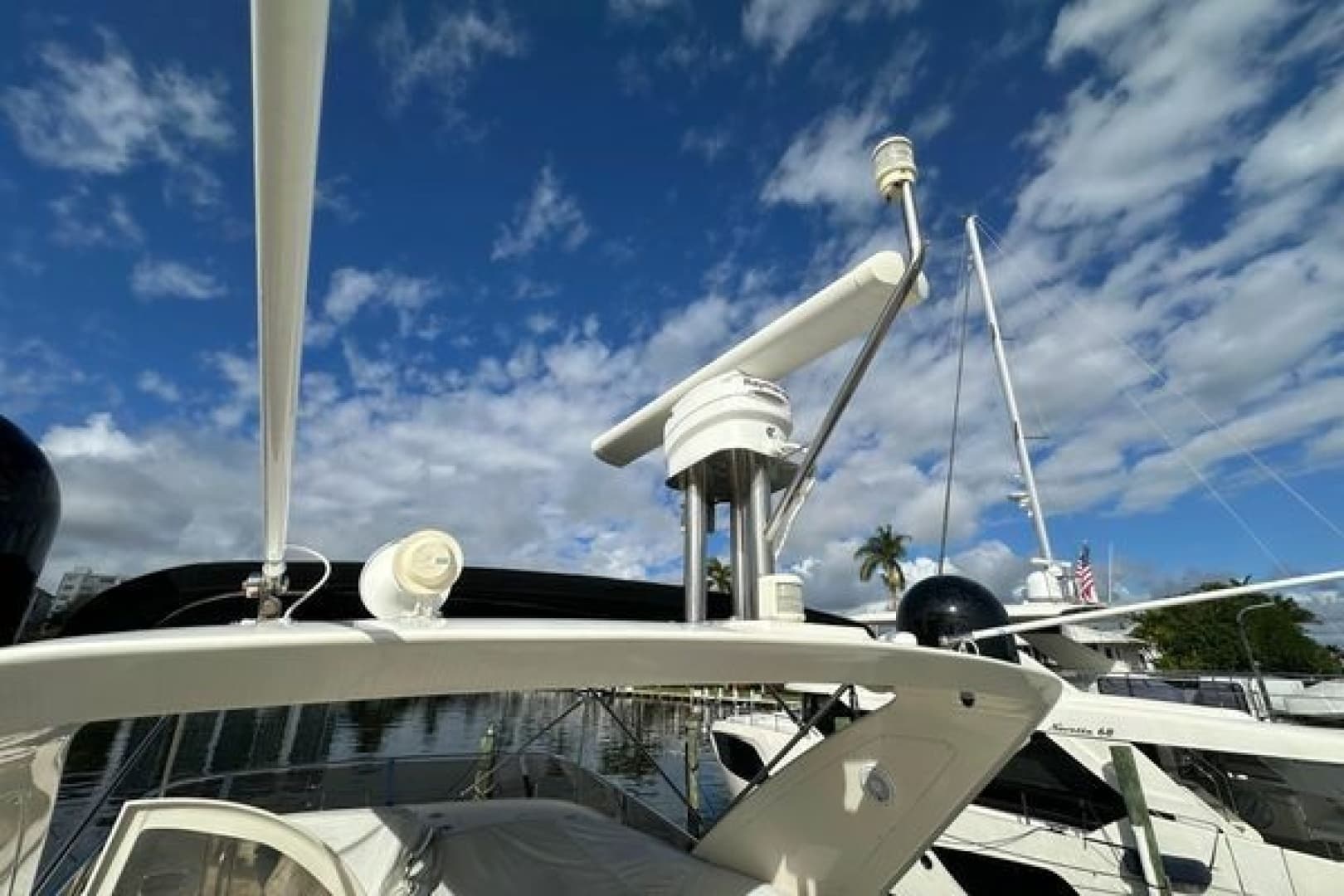 2004 Azimut 55E