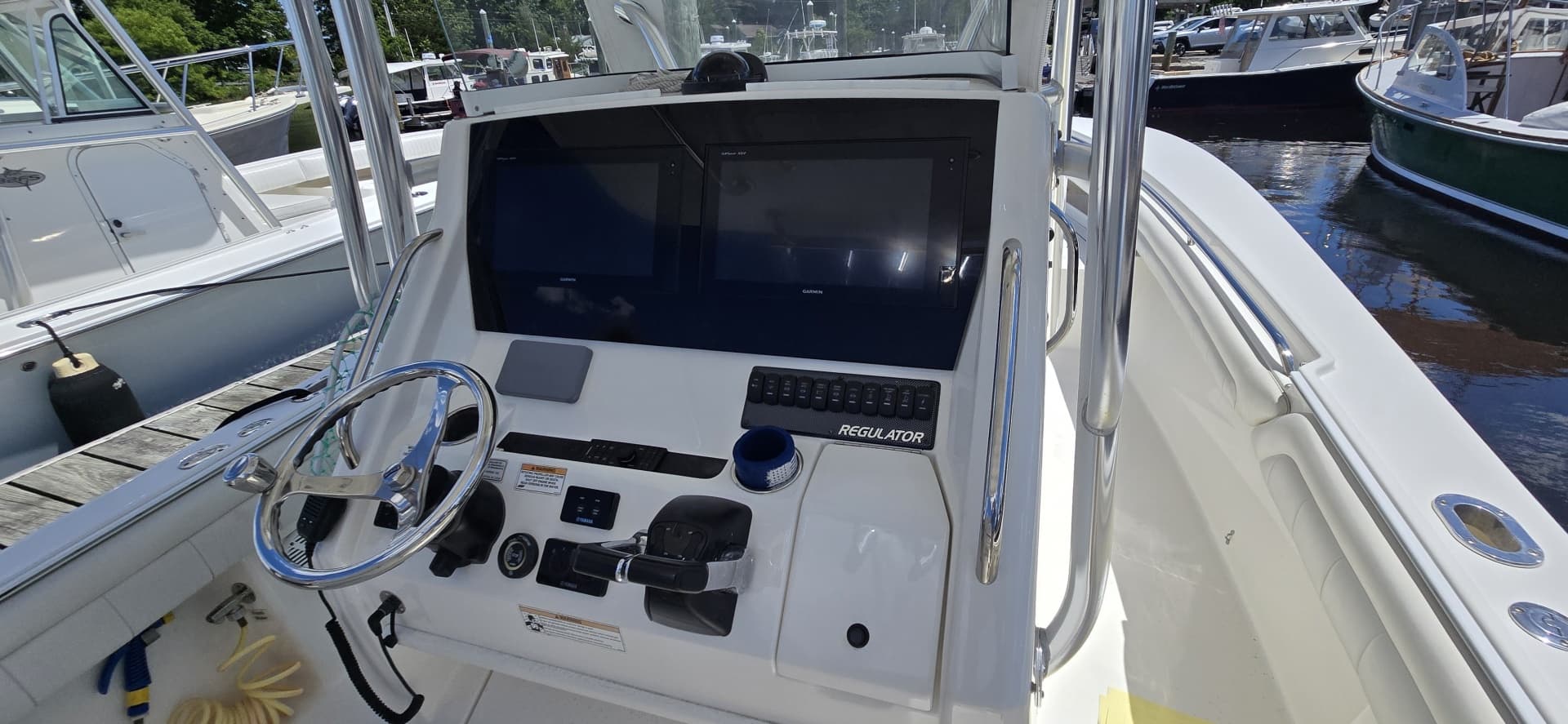 2018 Regulator 28 FS