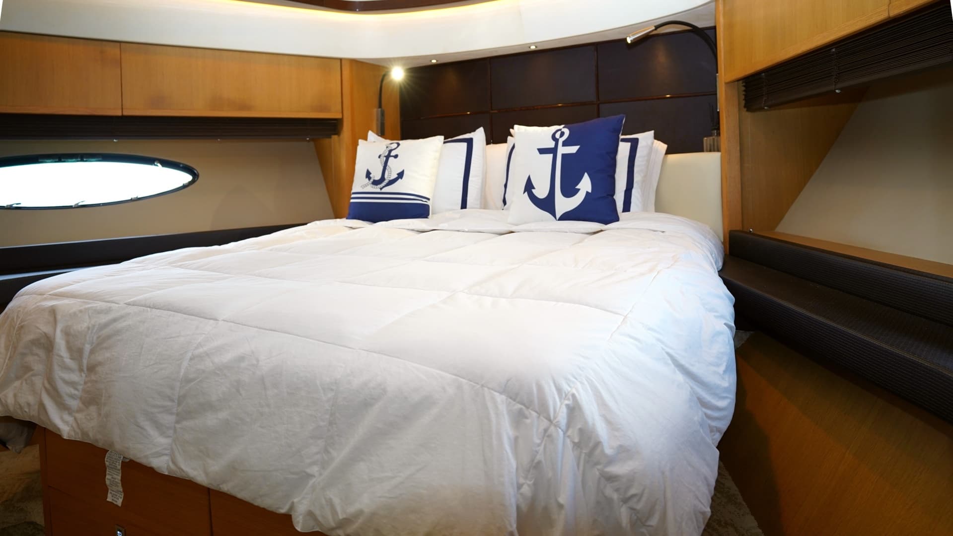 2013 Princess V72