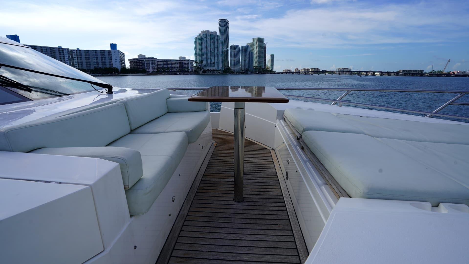 2013 Princess V72