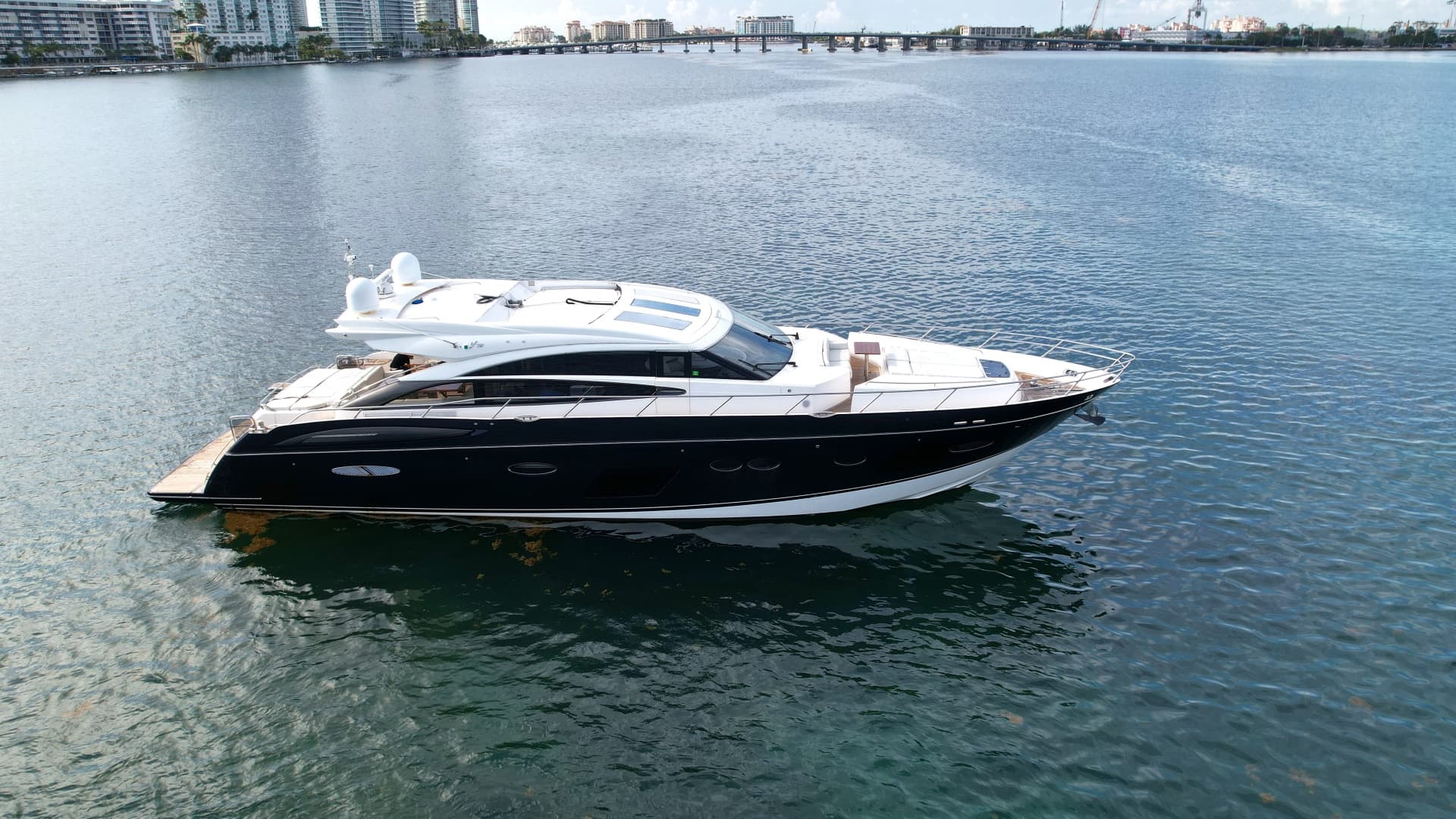 2013 Princess V72