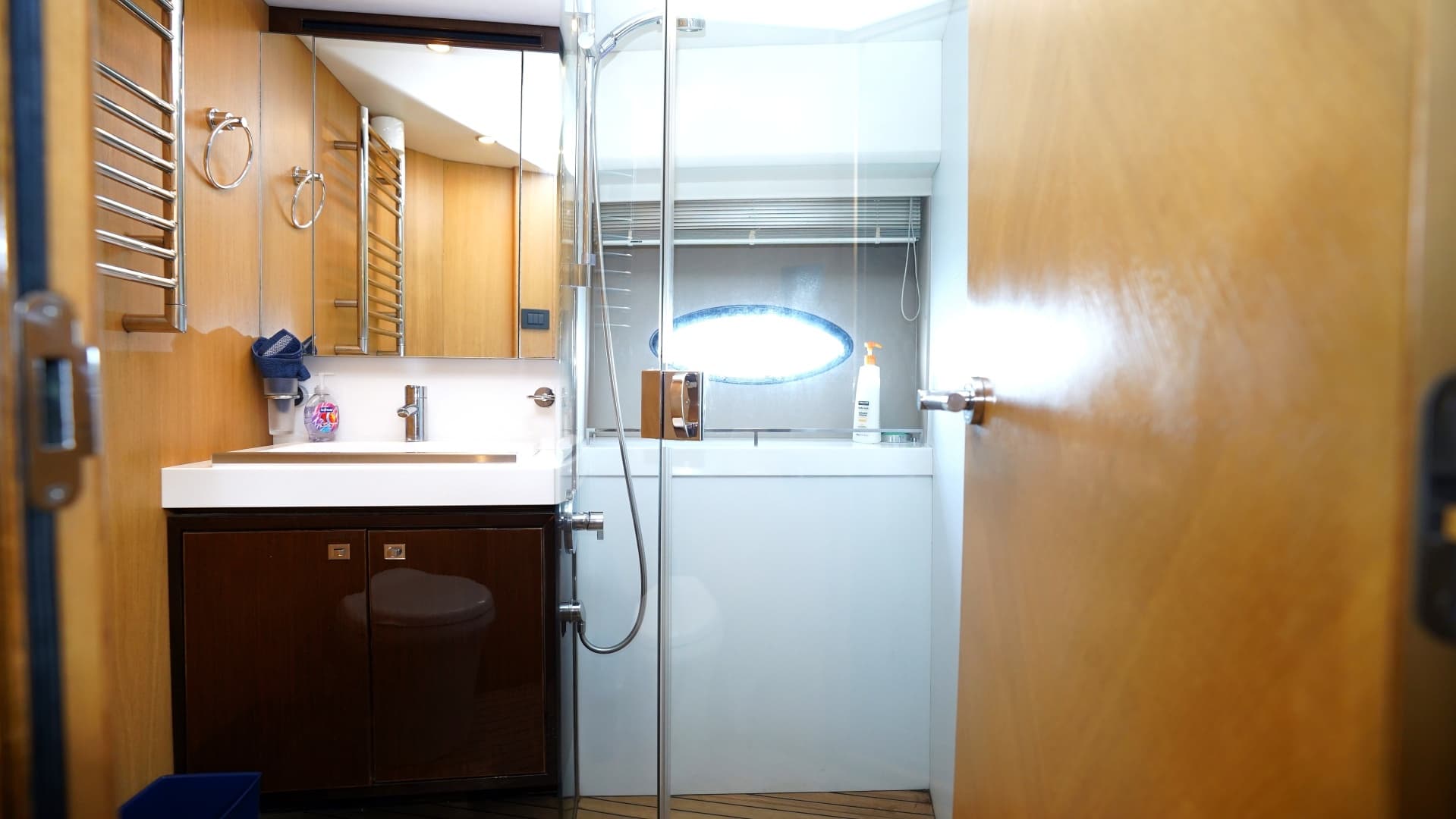 2013 Princess V72