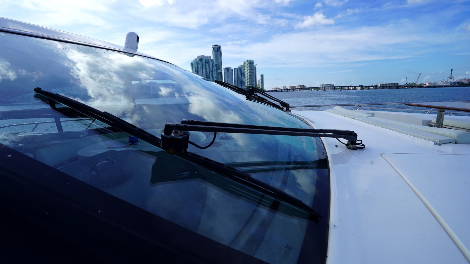 2013 Princess V72