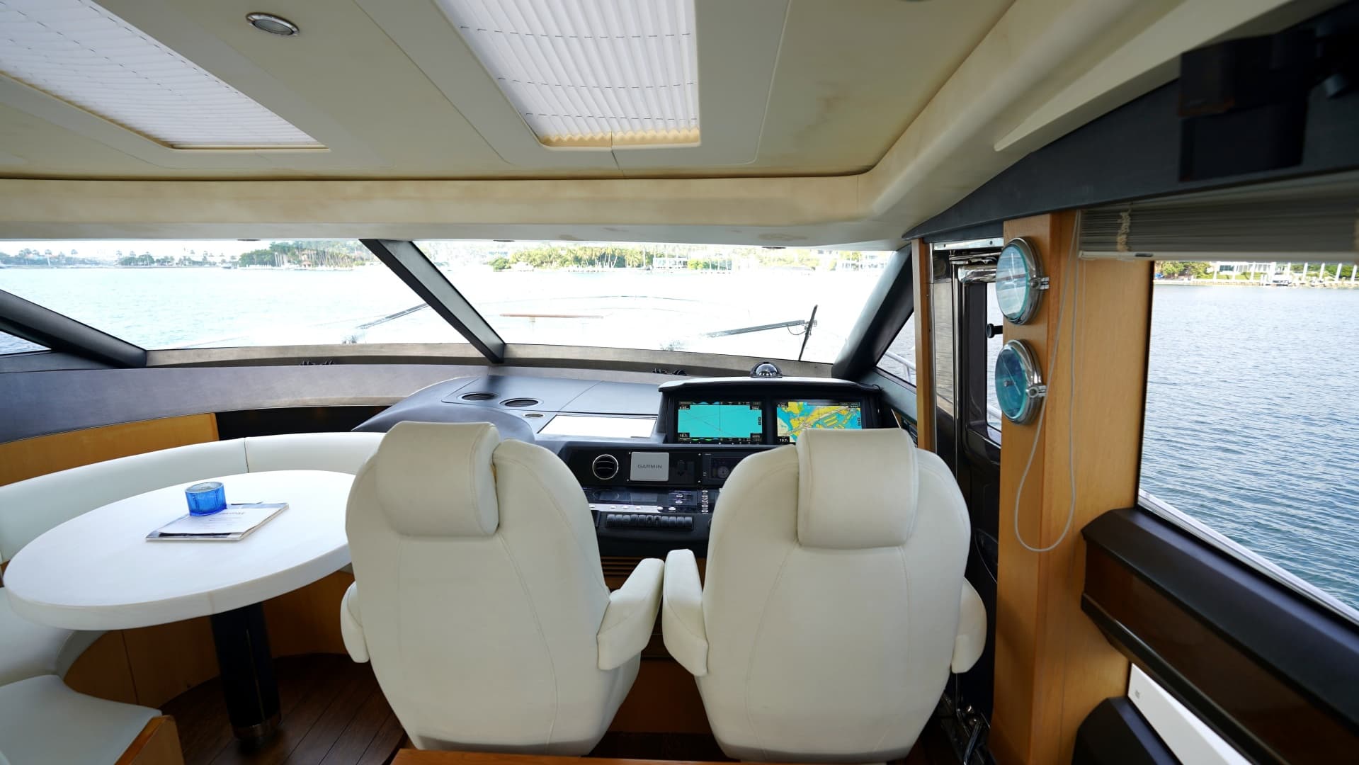 2013 Princess V72