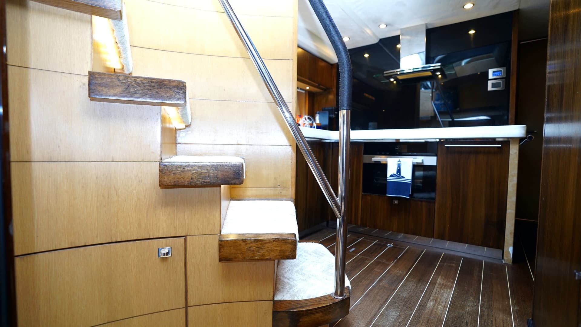 2013 Princess V72