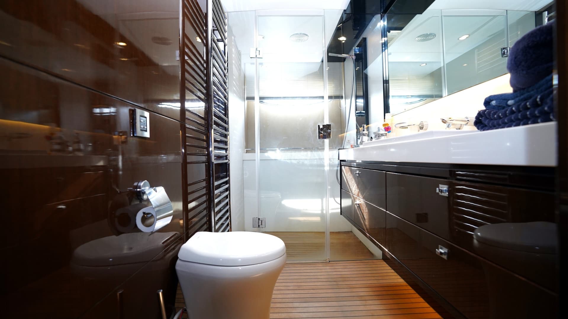 2013 Princess V72