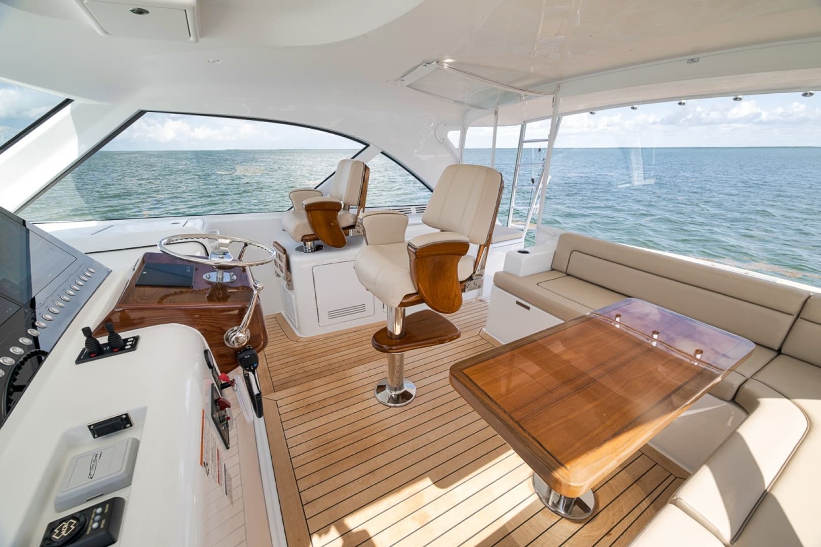 2023 Hatteras GT45X