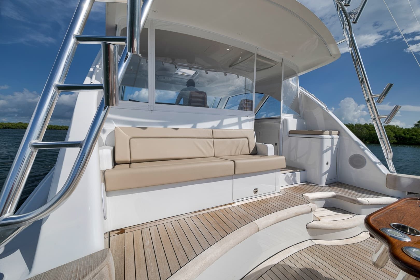 2023 Hatteras GT45X