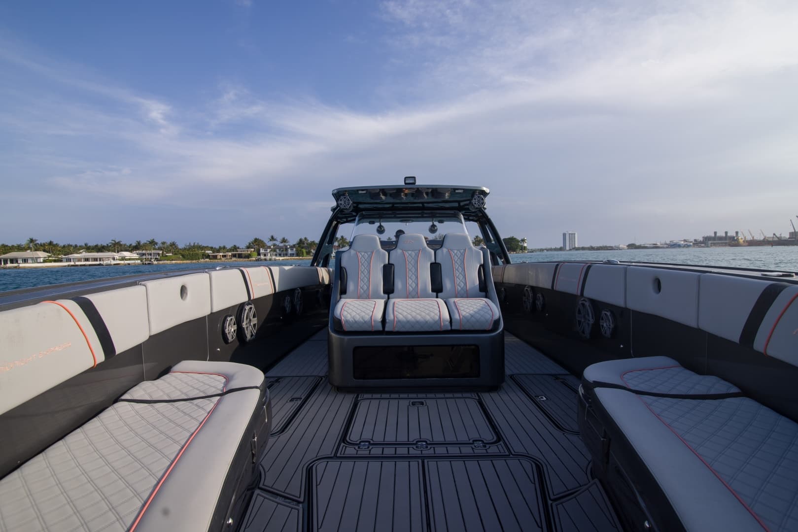 2019 Midnight Express 43 Open