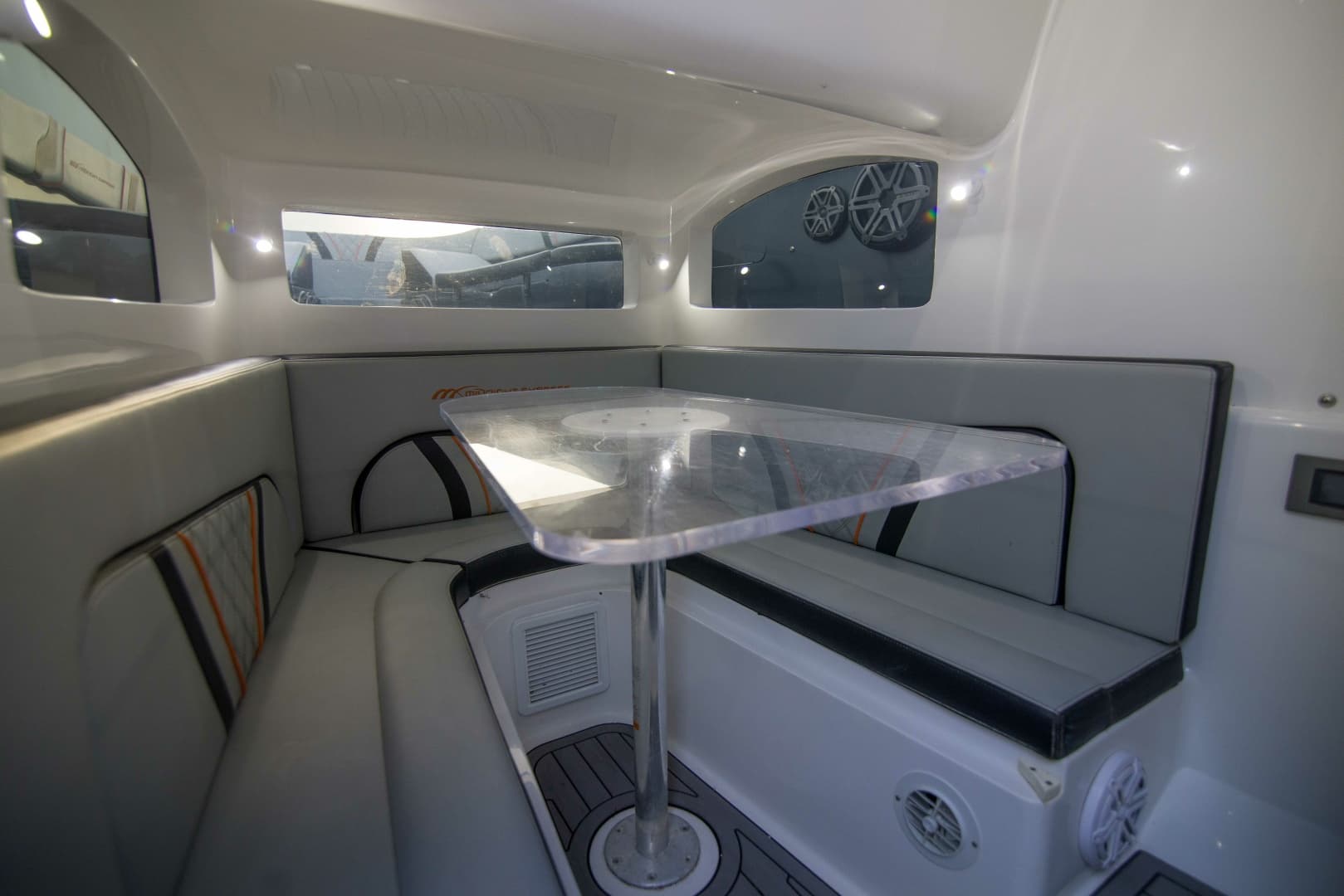2019 Midnight Express 43 Open