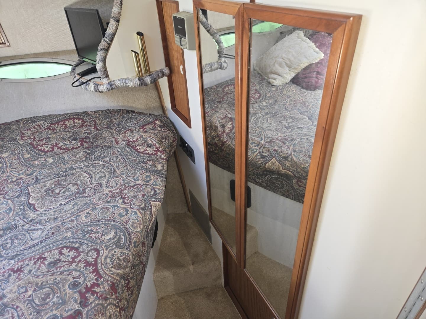 1991 Sea Ray 390 Express