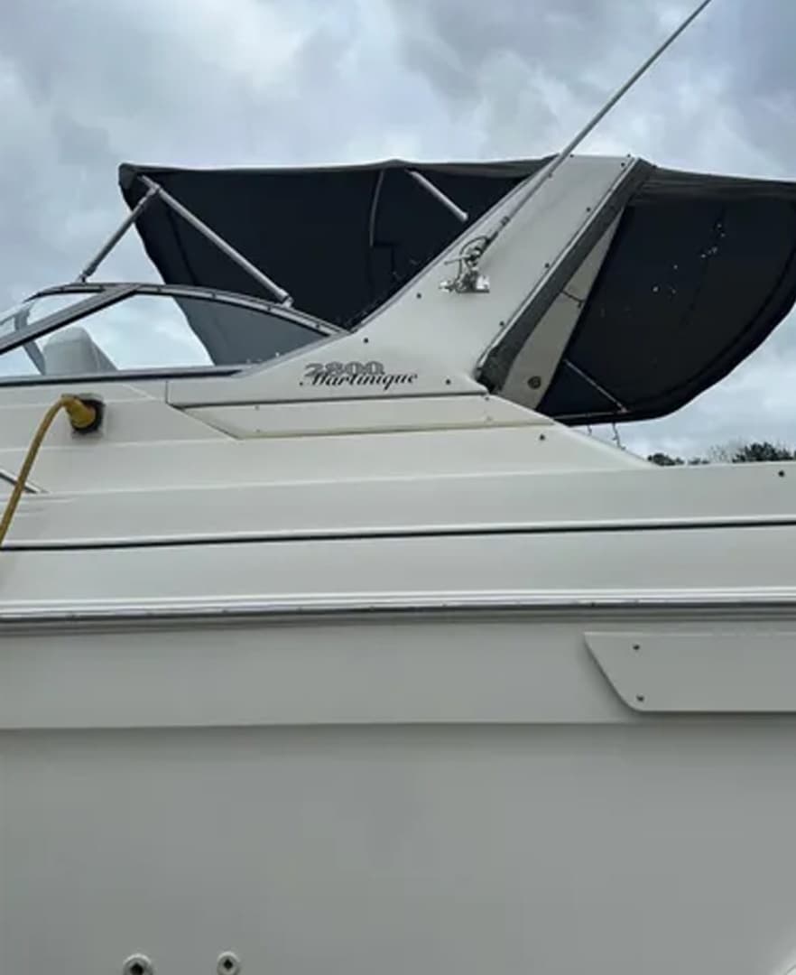 1999 Wellcraft 2800 Martinique